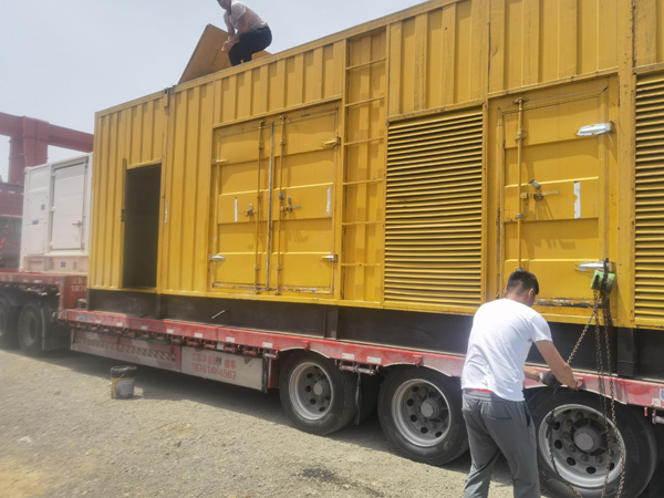 平凉汽油发电机对供油装置的要求