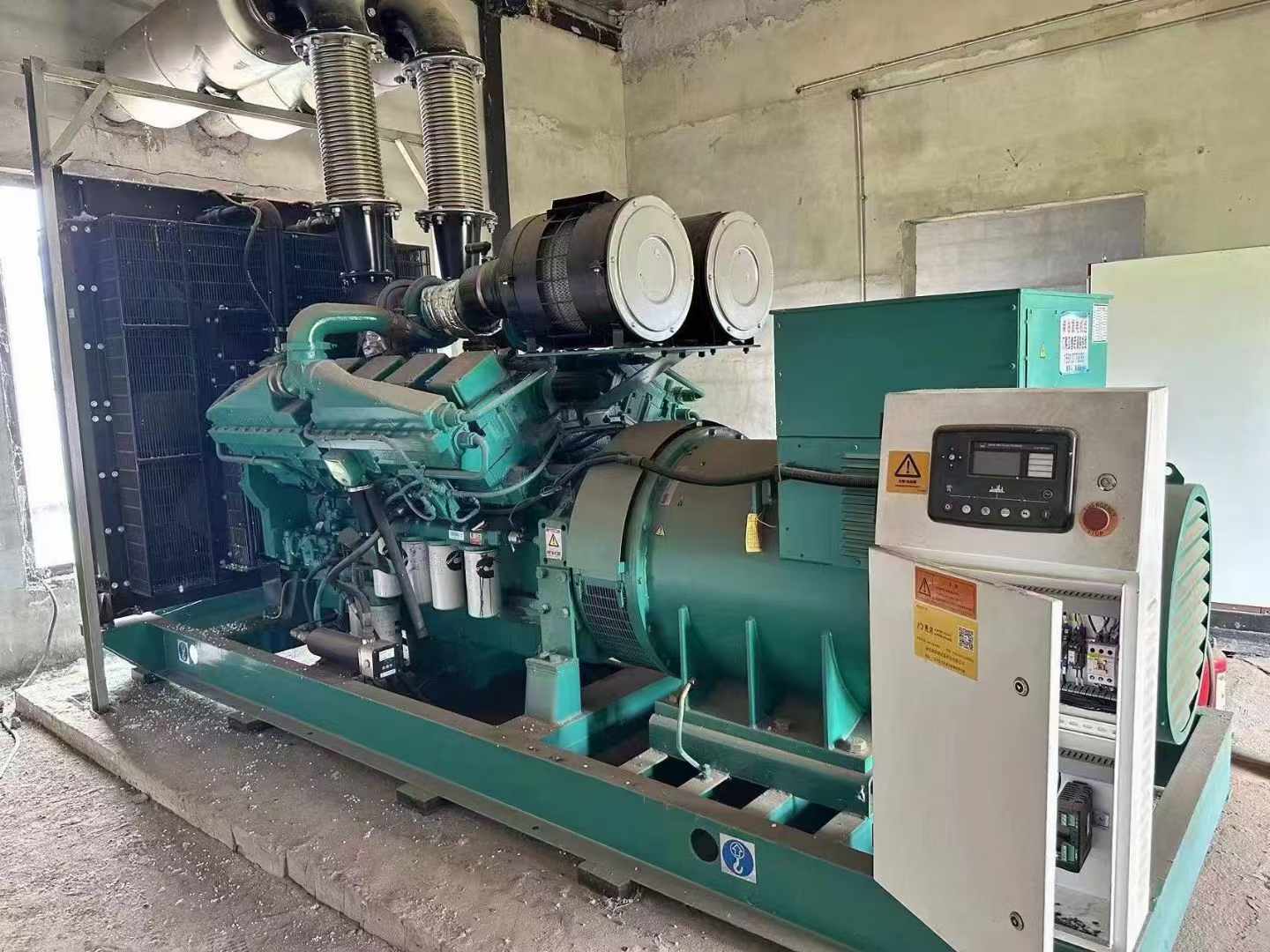 平凉无功补偿装置的性能评估需要考虑哪些因素？