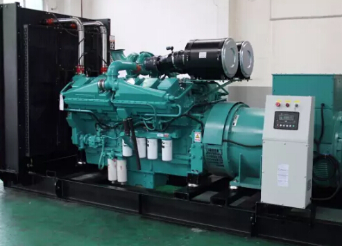 平凉发电机如何选择合适的除垢剂来清洗水冷式机油散热器？